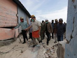 Kunjungi Pulau Gersik, Gubernur Erzaldi Tanggapi Kecemasan Warga