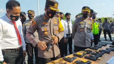 Kapolres Babar Lakukan Pengecekan Ranmor dan Senpi Anggota