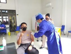 244 Personel dan Pejabat Utama Polres Babar Lakukan Vaksinasi Covid-19