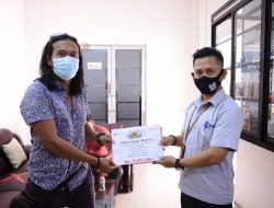 Dukung Kemajuan Sepak Bola Babel, PT Timah Salurkan Bantuan untuk Dua Organisasi