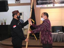 Gubernur Erzaldi Beri Bantuan Pisau Sembelih kepada “Pejuang Halal” di Beberapa Masjid di Babel