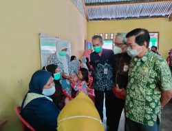 Peringati Harganas ke-XXVIII, Inspektur Utama BKKBN Tinjau Pelayanan KB di Dusun Pulau Nangka