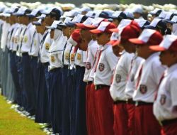 September, 6.000 Anak Didik SD dan SMP se Basel Terima Seragam dan Perlengkapan Sekolah Gratis