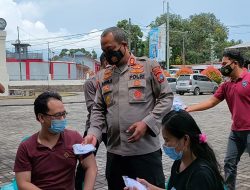 Bersama Dandim, Kapolres Babar Pantau Pelaksanaan Vaksinasi Massal