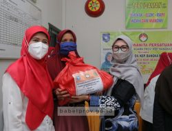 DWP Kemenag dan TP-PKK Babel Bantu Masyarakat yang Terdampak Covid-19