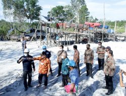 Khawatir Penambangan PT Timah Cemari Sumber Air Baku, Wabup Babar Turun ke Lapangan