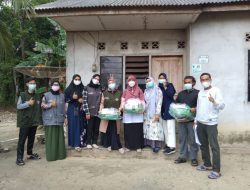 Peduli Sesama, Tim Baher dan Mitra PT Timah Kembali Bagikan 50 Parcel Untuk Warga Isoman