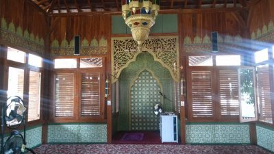 Masjid Kayu PT Timah Ini, Mudahkan Masyarakat Dalam Beribadah