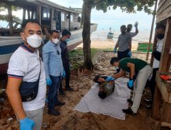 Mayat Pria Paruh Baya Ditemukan di Pesisir Kampung Padang Toboali, Polres Lakukan Visum