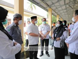 Gubernur Berikan Perhatian Khusus Kepada Guru Honor