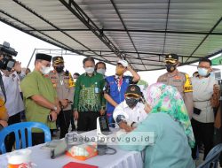 Menko Muhadjir Effendy Tinjau Vaksinasi di Bukit Dealova