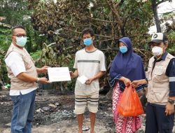 PT Timah Bantu Korban Kebakaran di Kampung Samak