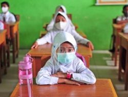 PTM Terbatas Tingkat SD Akan Mulai Digelar, Rozali Sebut Tenaga Pendidik Wajib Divaksin