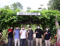 Dukung Pariwisata Bangka Tengah, PT Timah Serahkan Bantuan Sarana dan Prasarana di Bukit Pinteir