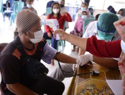 Camat Lepar Pongok Apresiasi PT Timah dengan Digelarnya Vaksinasi Bagi Masyarakat