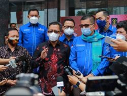 Lawan Uji Materiil Yusril, Demokrat Serahkan 44 Bukti ke Kemenkumham