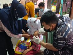 Serbuan Vaksin Maritim, TNI AL Lanal Babel Vaksinkan 430 anak SD