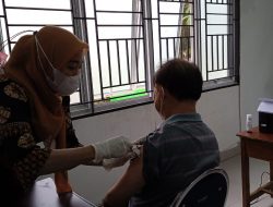 Sehari, Rata-Rata 50 Orang Vaksin di Puskesmas Taman Sari
