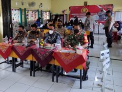 Polres Bateng Gelar Vaksinasi Serentak se-Indonesia di SD 6 Koba