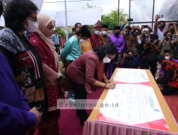 Di Desa Penyamun, Menteri Bintang Puspayoga Me launching Model Desa/Kelurahan Ramah Perempuan dan Peduli Anak