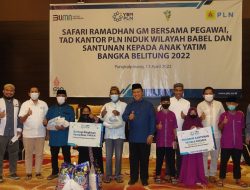 Safari Ramadhan, GM PLN Babel Berbagi Senyuman untuk Anak Yatim dan Dhuafa