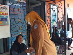 Pasca Lebaran, Riza- Debby Tinjau Pelayanan Publik di Dinas Dukcapil