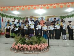 1812 Santri Bangka Barat Diwisuda