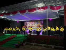 Molen Takjub dengan Tarian Tionghoa