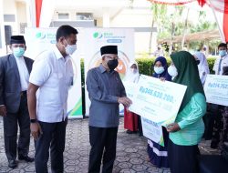 Wapres Serahkan Bantuan Baznas Santripreneur kepada 5.000 Satri yang Aktif di Bidang Wirausaha