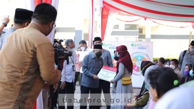 Wapres Ma’ruf Amin Serahkan Bansos untuk Masyarakat Babel