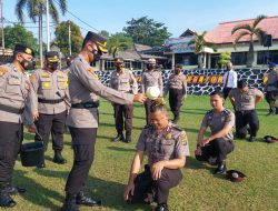 Kapolres Minta kepada 20 Personel yang Naik Pangkat Jaga Solidaritas