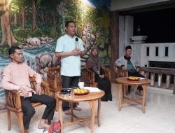 Adet Mastur Beri Kuliah Gratis Soal Perda Pelayanan Kepemudaan ke Mahasiswa UBB