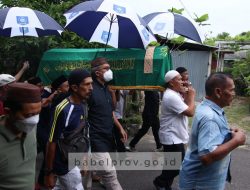 Lepas Kepergian Kakak Tercinta, Pj Gubernur Babel: Kebaikannya Tidak Dapat Saya Lupakan