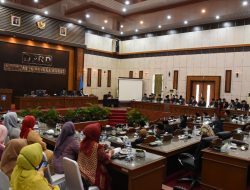 Ketua DPRD: Peringatan HUT ke-77 RI Bukan Simbolik, Tapi Momentum Bersejarah untuk Kerja Keras