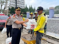 Disela Pendidikan Sespimmen, Kompol Jecson R Hutapea Bagikan Sembako