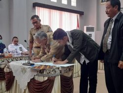 Pemkab Babar Kerja Sama dengan Stisipol Pahlawan 12