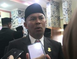 Ada Pesan Politik saat Presiden Kenakan Pakaian Paksian Babel
