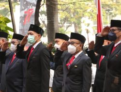 Peringatan HUT ke-77 RI, 6 Insan PLN Raih Penghargaan Satyalancana dari Presiden Jokowi
