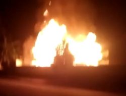 Gedung SD 8 Pangkalan Baru Terbakar
