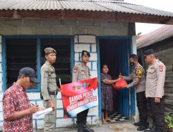 Seratus Paket Sembako Dibagikan kepada Masyarakat Terdampak Kenaikan BBM