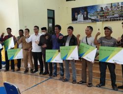 Pemkab Bateng Bagikan Bantuan Premi BPJS Ketenagakerjaan kepada 223 Nelayan