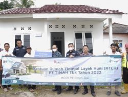 PT Timah Tbk Serahkan Rumah Tinggal Layak Huni untuk Warga Desa Kulur