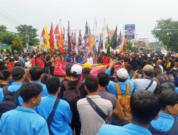 Protes Kenaikan Harga BBM, Ribuan Mahasiswa Babel Aksi Long March