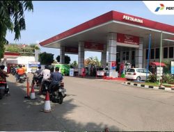 Harga BBM Resmi Naik, Jokowi: Subsidi Dinikmati yang Mampu