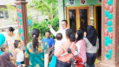 Jalankan Program Aik Bakung, Riza-Debby Ngantor di Desa Bangka Kota