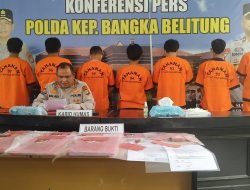Tujuh Tersangka Tipikor BPRS Berikut Barang Bukti Ditahan Polda Babel