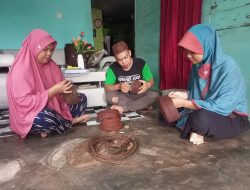 Kopiah Resam Aloeng Handycraft Asal Dendang Tembus Pasar Nasional
