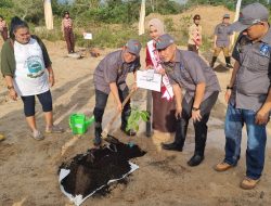 Pemprov Babel Gandeng Pemkab Basel Tanam 500 Batang di Lahan Kritis Daerah Aliran Sungai