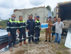 PT Timah Tbk Salurkan Bantuan untuk Warga Terdampak Bencana Puting Beliung di Desa Cendil