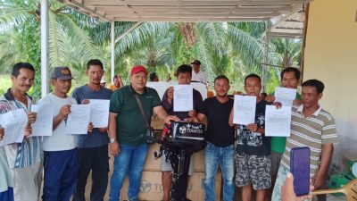 Nelayan Desa Bakit Dapat 10 Unit Mesin Tempel dari PT Timah